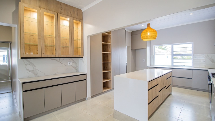 4 Bedroom Property for Sale in Country Club Western Cape